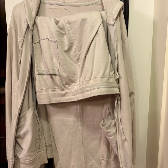 Women's Cream Hooded Jacket with pants - Picture 2 of 4